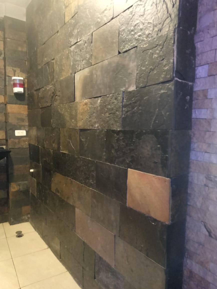 Piedra natural en baños