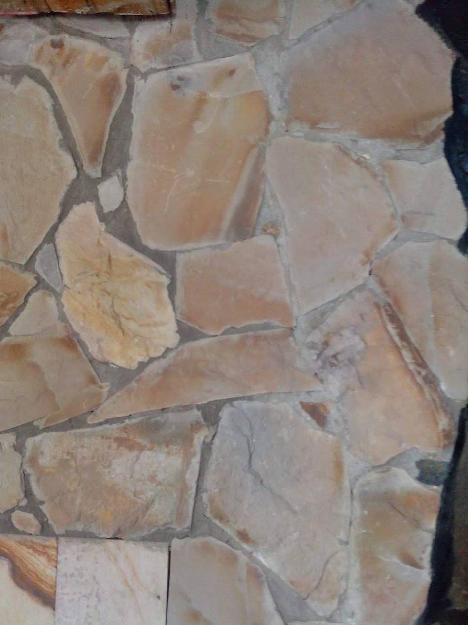 Piedra punteriada — detalle